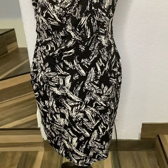 NEW! AnnTaylor Black/White Strap Bodycon Fitted Dress Size 4 - Picture 5 of 12